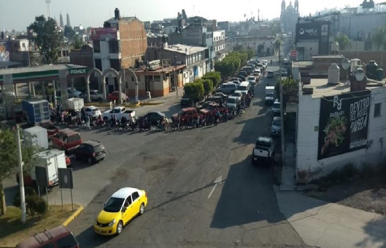 Gasolineras Ocotlán. Foto: Miguel Tavares.