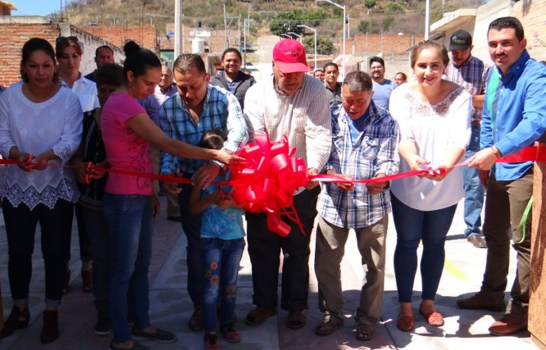 Inauguran calles. Foto: Jessica Padilla.