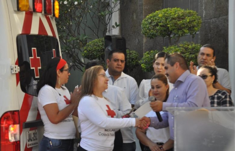 Entrega Poncitlán dinero a CRO. Foto: Cortesía.