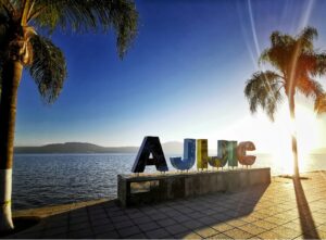 Ganan amparo en Ajijic. Foto: México Desconocido.