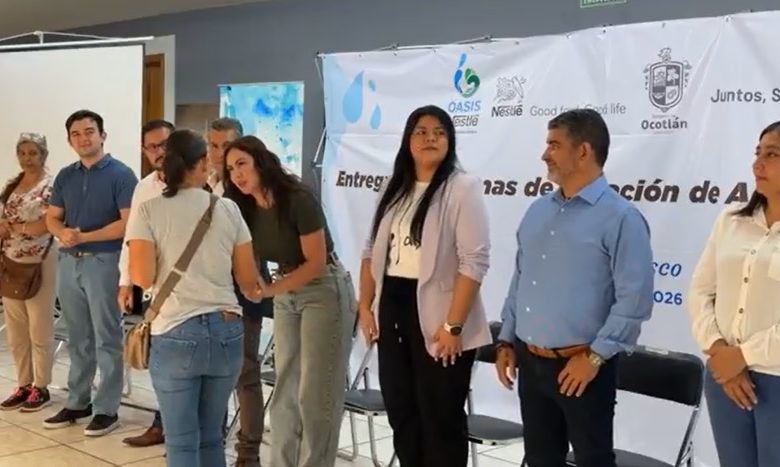 Entrega Nestlé y Ocotlán filtros para garantizar agua segura. Foto: Captura de video.