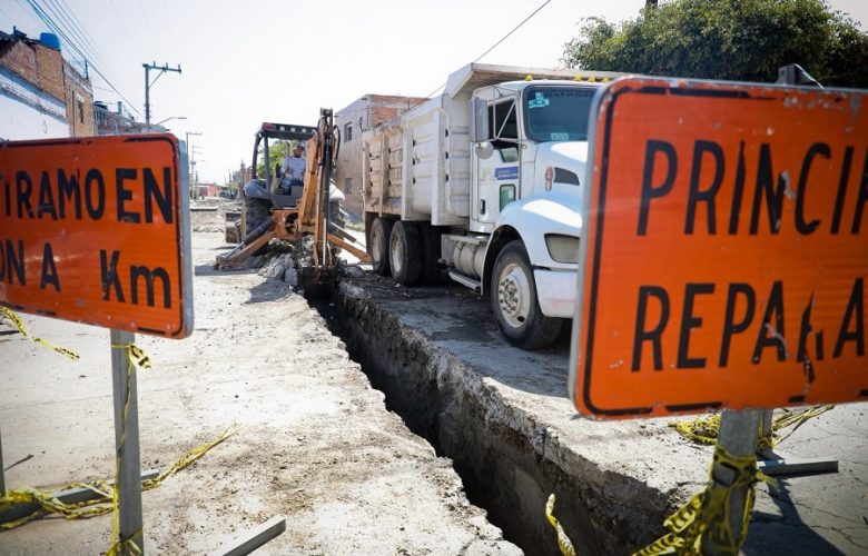 Avanza rehabilitación de drenaje en la Ferrocarril, Ocotlán. Foto: Facebook.