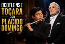 Llega ocotlense a escenario con Plácido Domingo. Foto: Generada con IA.