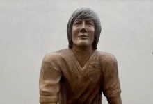Develan escultura de destacado exfutbolista de Tonalá. Foto: Facebook.
