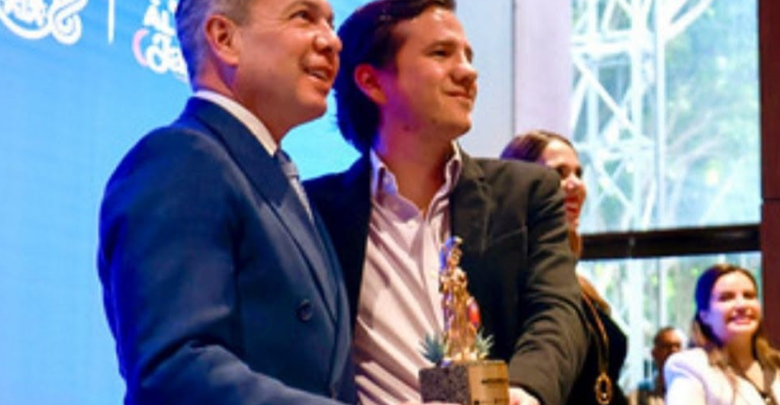 Fue reconocido con el Premio Jalisco al Emprendimiento 2026 en la categoría Emprendimiento de Alto Impacto. Foto: Cortesía.